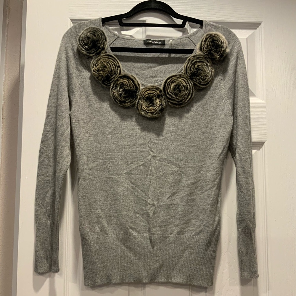 Dolce Cabo grey sweater, size M